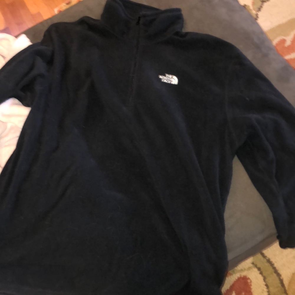 North face pull over